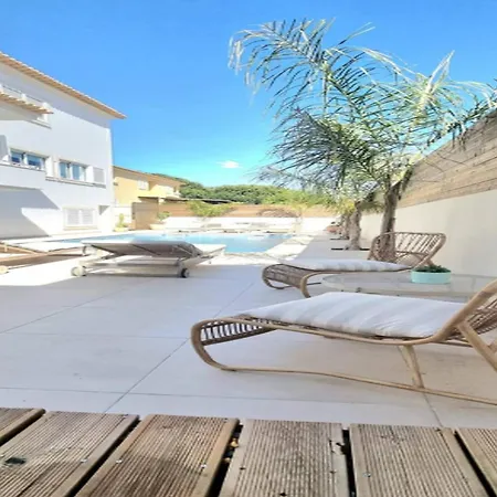 The White Pearl Villa Vila *