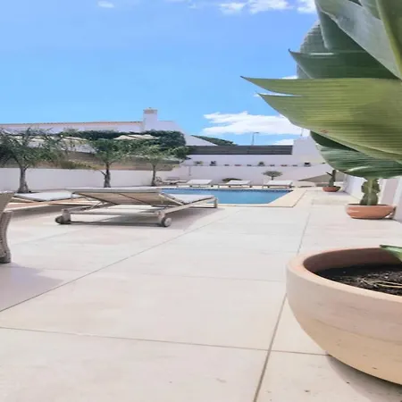 The White Pearl Villa Vila